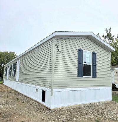 Photo 2 of 4 of home located at 6618 42nd Ave Hudsonville, MI 49426