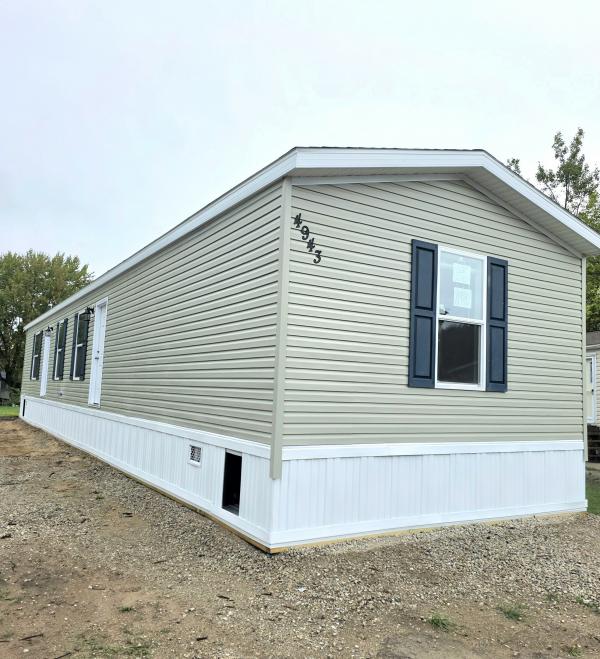2025 Champion RAP1666H32212 Mobile Home