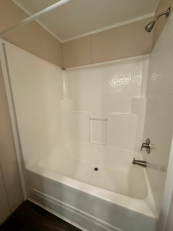 2018 Clayton Homes Inc Yes Mobile Home