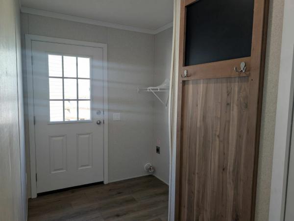 2025 Cavco Ind Velocity Mobile Home