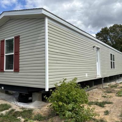 Photo 2 of 36 of home located at 2800 West Memorial Drive #0127 Muncie, IN 47302