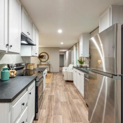 Photo 3 of 9 of home located at 27 Crestwood Drive #0116 Middletown, IN 47356