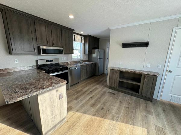 Photo 1 of 2 of home located at 21070 Martineau Dr., Site #629 Macomb, MI 48044