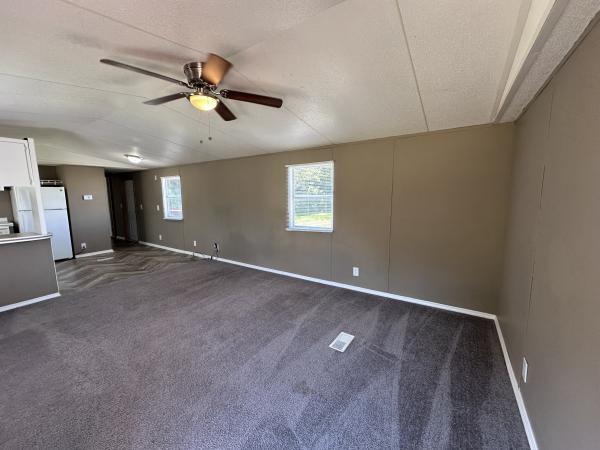 1993  Mobile Home For Sale