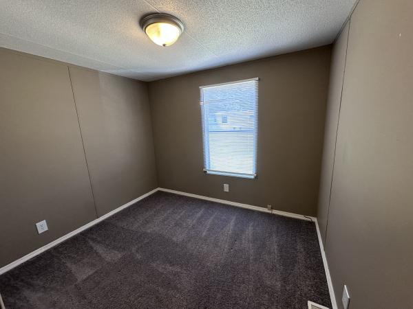 1993  Mobile Home For Sale