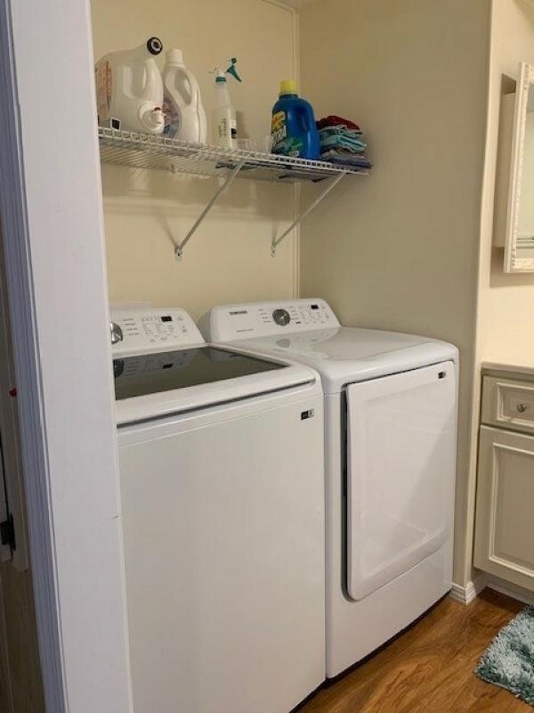 1983 Barrington Manufactured Home