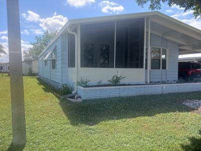 Photo 2 of 55 of home located at 5700 Bayshore Rd. #234 Palmetto, FL 34221