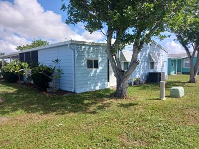 Photo 6 of 54 of home located at 5700 Bayshore Rd. #234 Palmetto, FL 34221