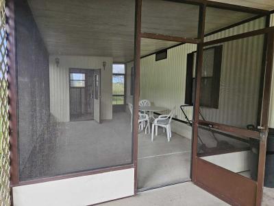Photo 4 of 23 of home located at 9705 Hickory Hollow Rd Lot 110 Leesburg, FL 34788