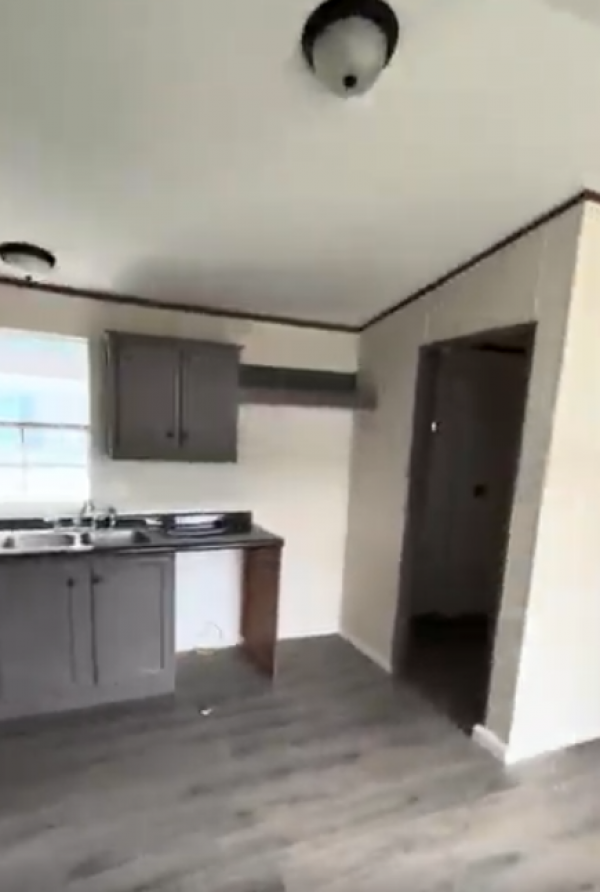 1999 Redman Manufactured Home