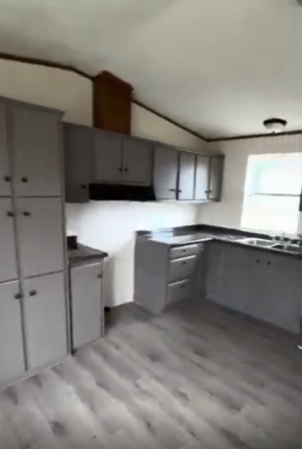 1999 Redman Manufactured Home