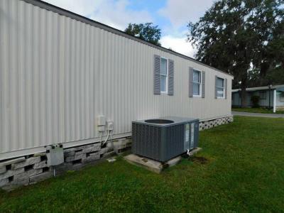 Photo 5 of 31 of home located at 3738 Oakhurst Lane Zephyrhills, FL 33541