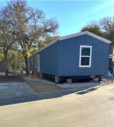 Photo 1 of 8 of home located at 21 Yucca Dr. Austin, TX 78744