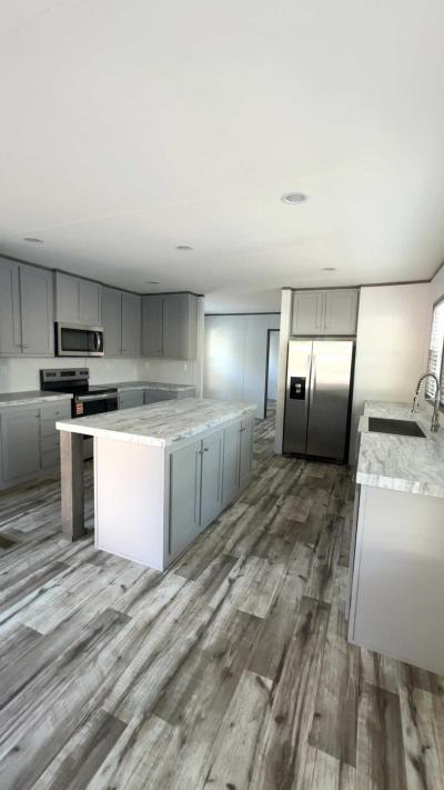 Photo 3 of 7 of home located at 19 Madrona Dr. Austin, TX 78744