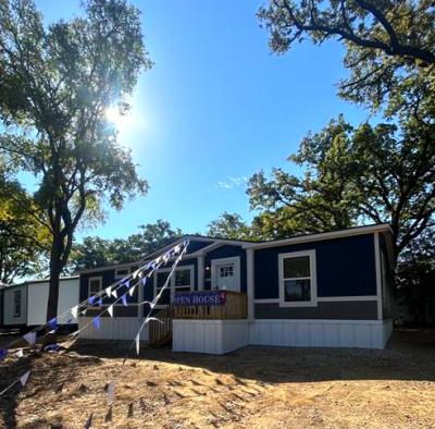 Mobile Home at 5730 Kay Dr. Fort Worth, TX 76119