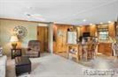 Photo 5 of 20 of home located at 501 Kinloch Bedford Twp, MI 48182