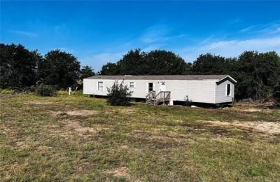 Mobile Home at 250611 E 590 Rd Longdale, OK 73755