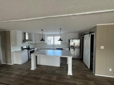 Photo 3 of 10 of home located at 31888 Al-75 Oneonta, AL 35121