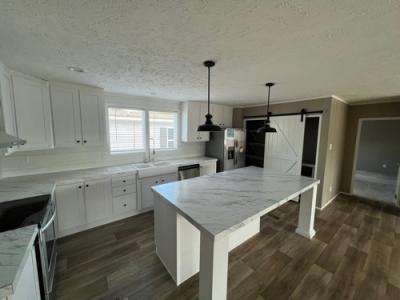Photo 5 of 10 of home located at 31888 Al-75 Oneonta, AL 35121