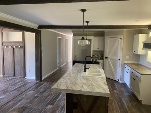 2020 FREEDOM FARMHOUSE SPECIAL Mobile Home For Sale