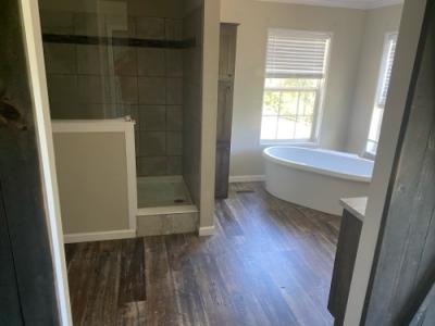 Photo 5 of 7 of home located at 3715 Lexington Rd Richmond, KY 40475