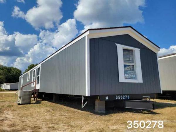 2016 OAK CREEK Mobile Home For Sale