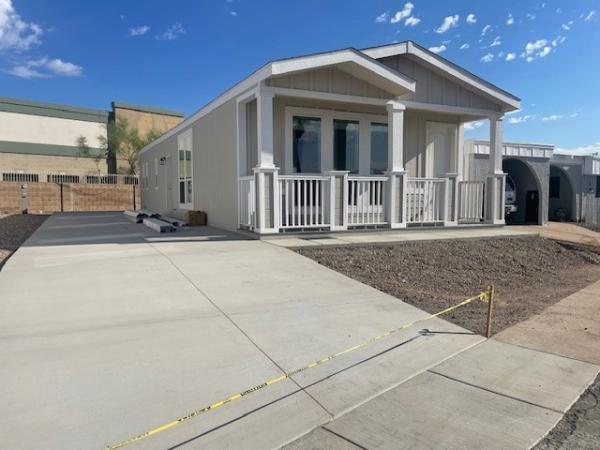 Photo 1 of 2 of home located at 10201 N. 99th Ave. #3 Peoria, AZ 85345