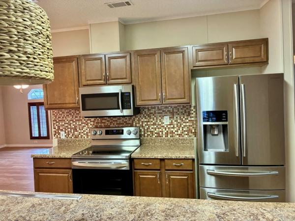 2000 HS Jacobsen Manufactured Home