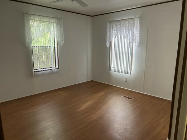 1983 NA NA Mobile Home