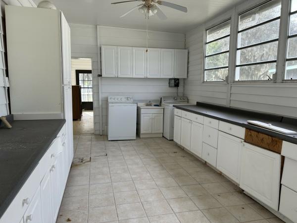 1983 NA NA Mobile Home