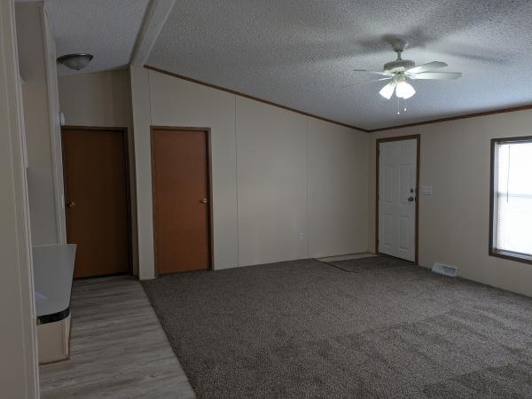 1998 holly park Mobile Home For Sale