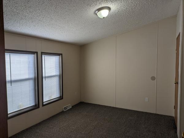 1998 holly park Mobile Home For Sale