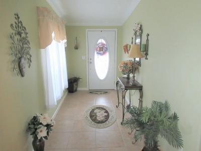 Photo 5 of 15 of home located at 3937 Southport Springs Pkwy Zephyrhills, FL 33541