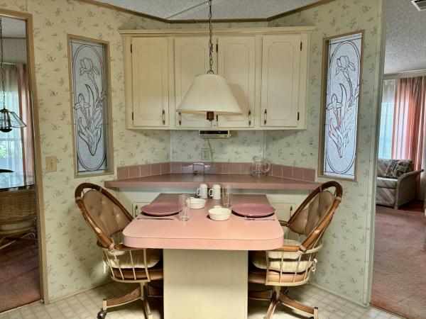 1989 BARR HS Manufactured Home