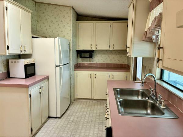 1989 BARR HS Manufactured Home