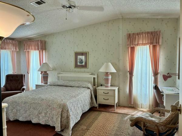 1989 BARR HS Manufactured Home