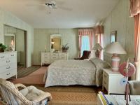 1989 BARR HS Manufactured Home