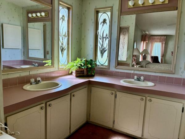 1989 BARR HS Manufactured Home