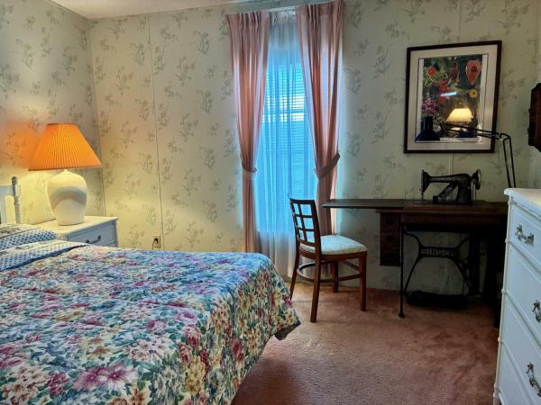 1989 BARR HS Manufactured Home