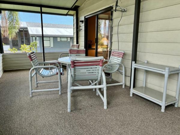 1989 BARR HS Manufactured Home