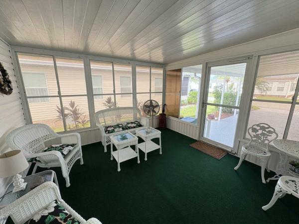 2000 Palm Harbor Manufactured Home