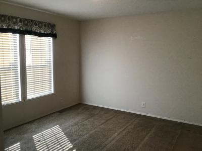 Photo 5 of 11 of home located at 326 Sunset Court Batavia, OH 45103