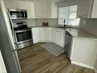 Photo 2 of 15 of home located at 3923 Countryside Drive Ellenton, FL 34222