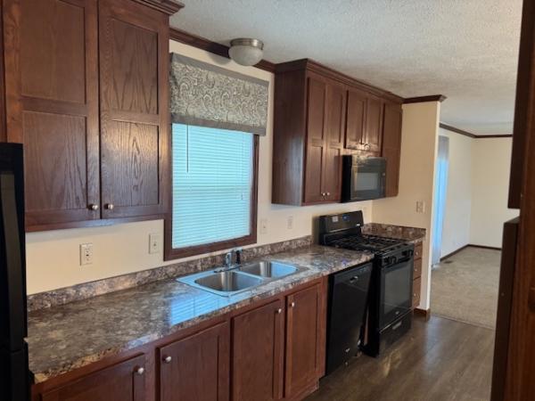 2018 Skyline F327C Mobile Home