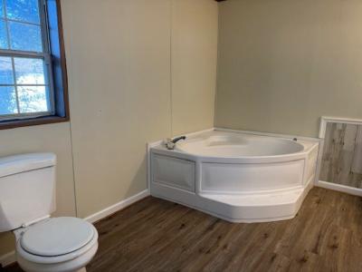 Photo 5 of 21 of home located at 4261 Grange Hall Rd #93 Holly, MI 48442