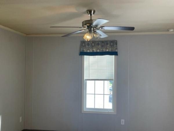 2019 Champion RA1460203 Mobile Home