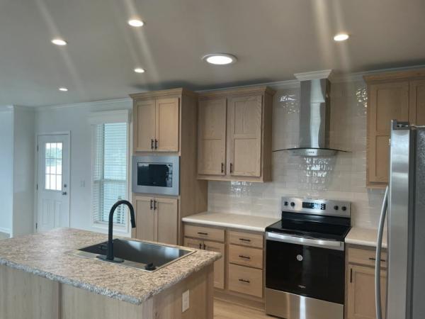 2025 Skyline - Ocala Bal Harbour w/ Den Mobile Home