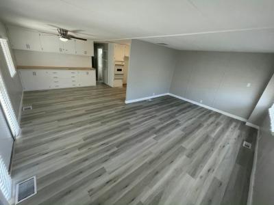 Photo 5 of 20 of home located at 2401 W Southern Ave Lot 202 Tempe, AZ 85282
