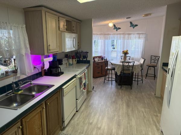 1998 Skyline 2 Mobile Home