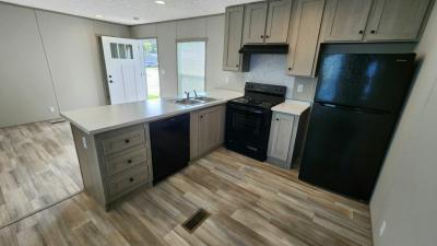Photo 3 of 15 of home located at 6539 Townsend Rd, #167 Jacksonville, FL 32244